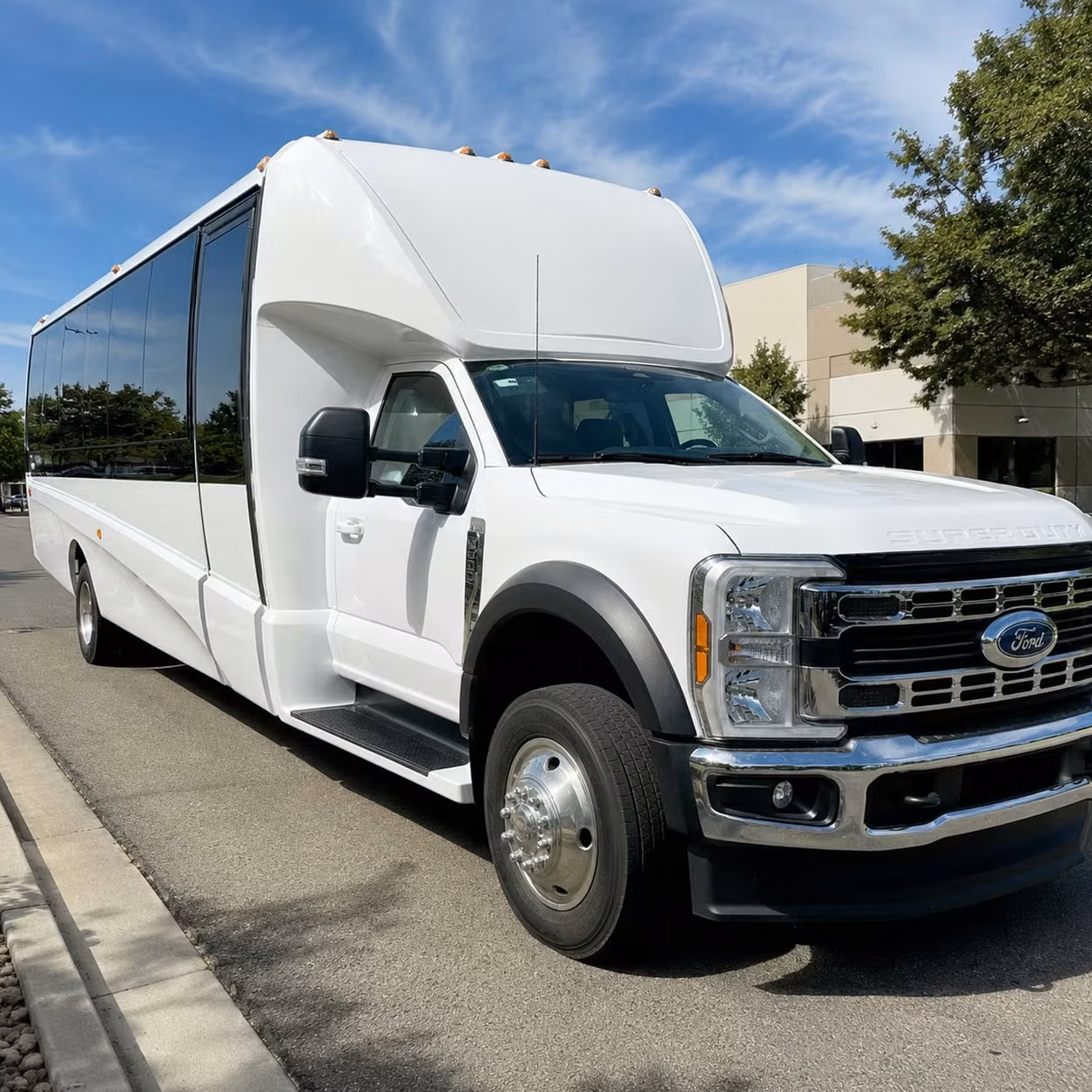frederick 15 passenger minibus rental