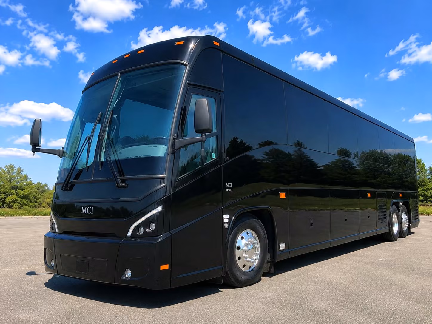 minibus rentals for smaller frederick prom groups